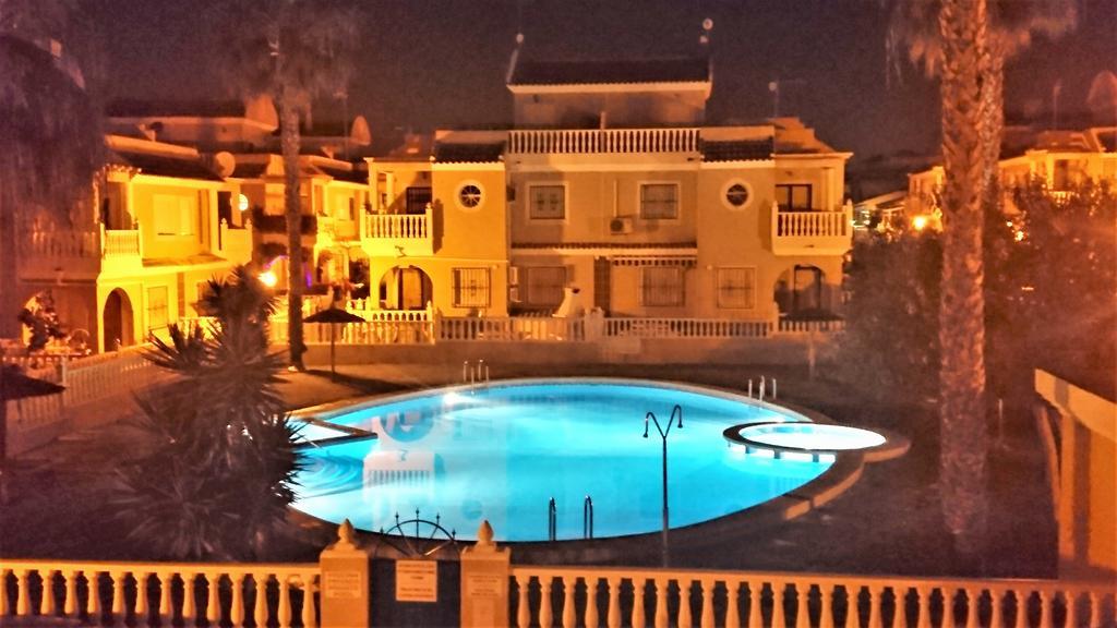 Sol Beach 24 オリウエラ エクステリア 写真